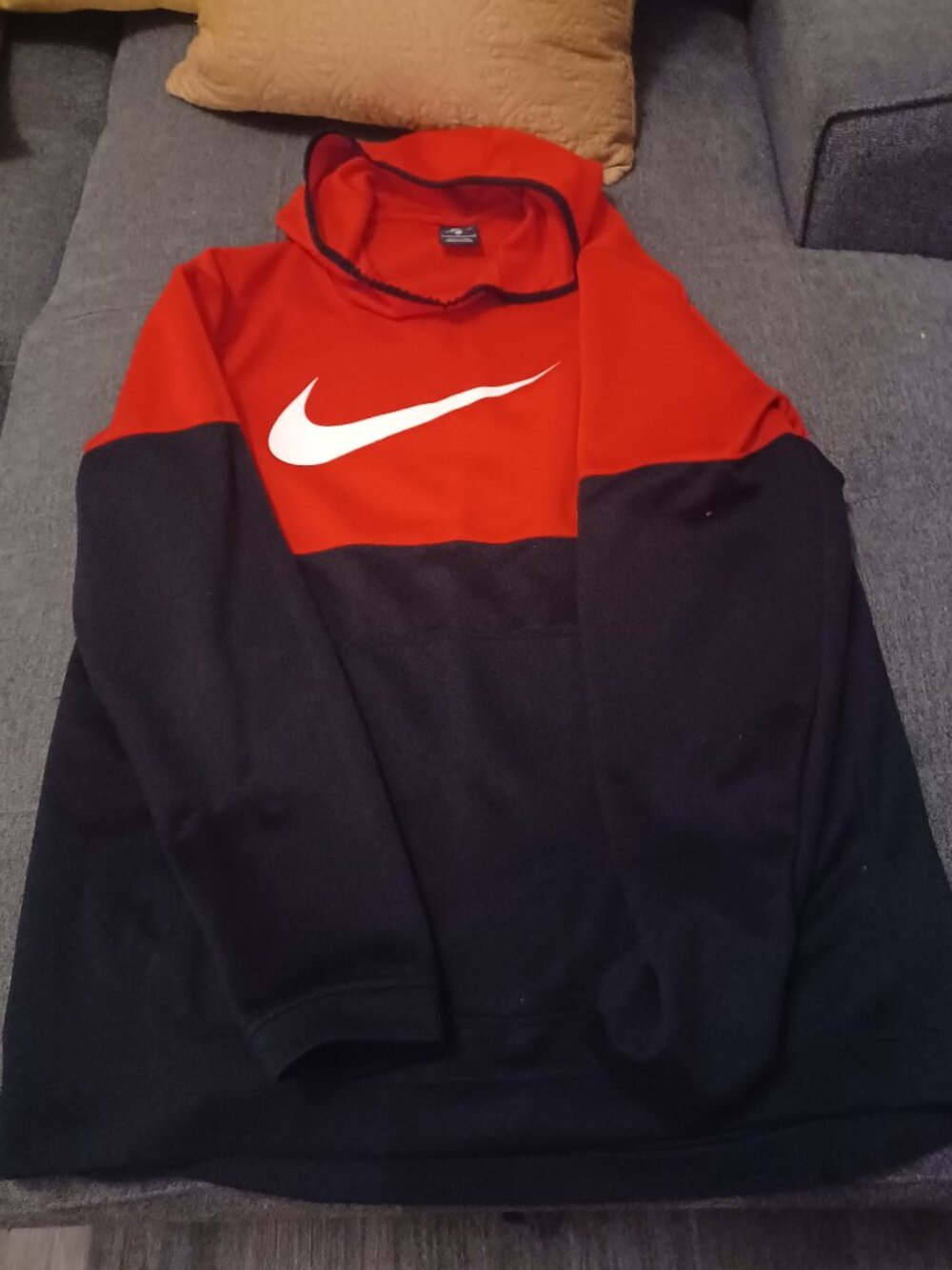 NIKE DRI-FIT PULLOVER HOODIE SIZE LARGE